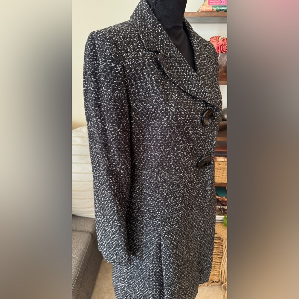 TAHARI Arthur S Levine Petite Classic Black and White Midi Coat - Picture 2 of 12